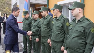 ՀՀ քննչական կոմիտեի զինվորական քննչական գլխավոր վարչության 6-րդ կայազորային քննչական բաժինը հիմնանորոգված վարչական շենք ունի․ բացման արարողությանը մասնակցել է ՀՀ քննչական կոմիտեի նախագահը (տեսանյութ, լուսանկարներ)